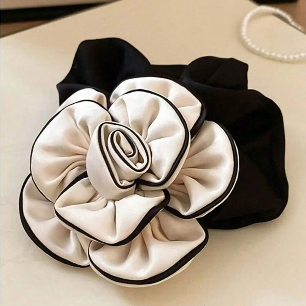 NEW 1pc Designer-Style Classic Camellia Bow Hair Band Scrunchie